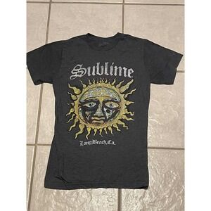Vintage Y2K Sublime Dark Gray Graphic T-Shirt‎ with Sun Design Size Small